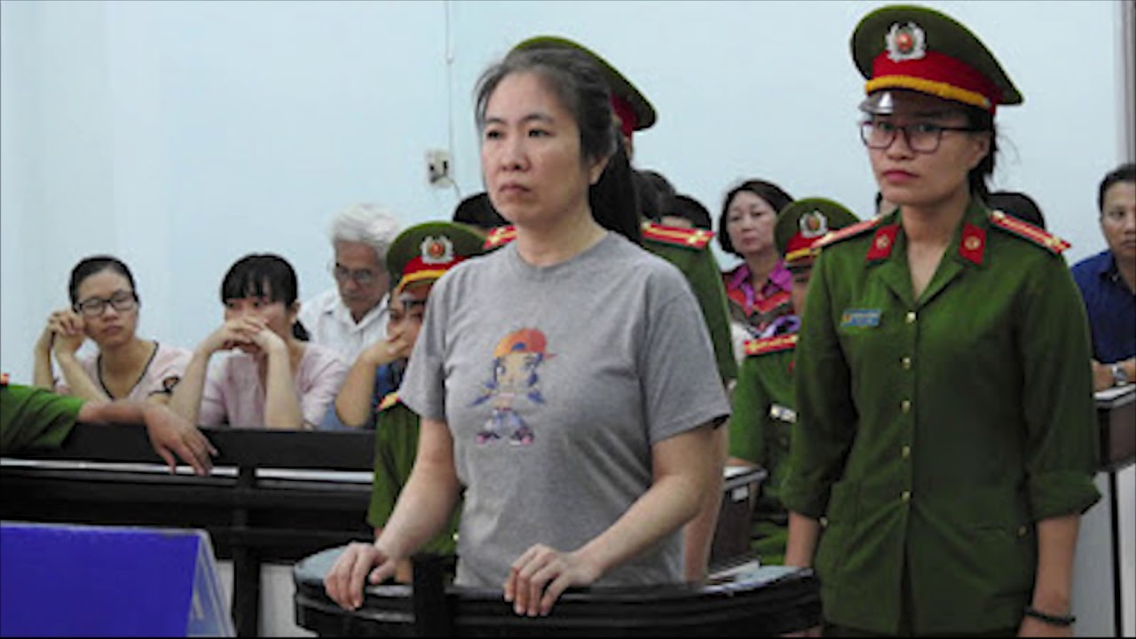 Nhiều trường đại học nhận hồ sơ xét học bạ từ tháng 5_video kể về tín hiệu